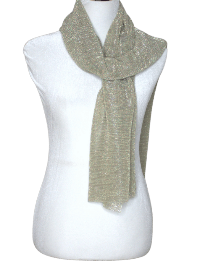 Simply Glamorous! Golden Hues with Bronze Undertone!