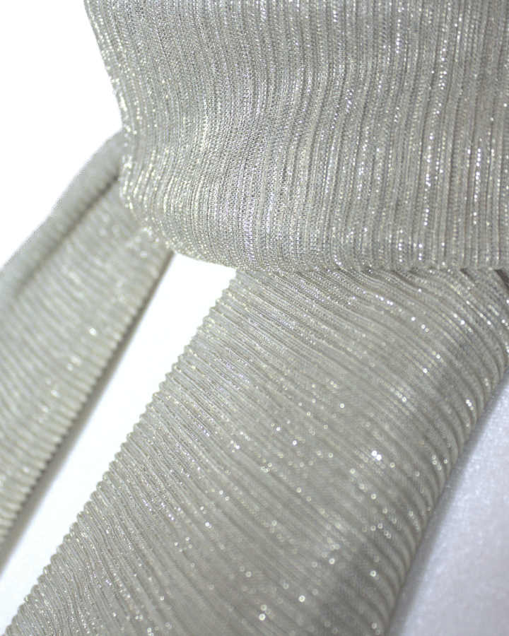 Simply Glamorous! Golden Hues with Tahini Undertone!