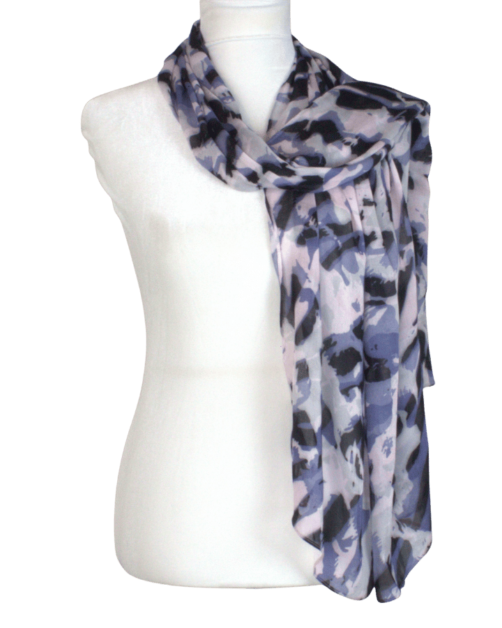 Modern blue and black leopard printed hijab for stylish hijabis | Lina Zibdeh