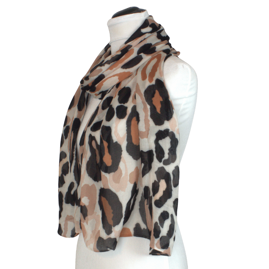 Non-slip black and neutral leopard print bamboo hijab for work, Modern neutral leopard print bamboo modal hijab for stylish looks | Lina Zibdeh
